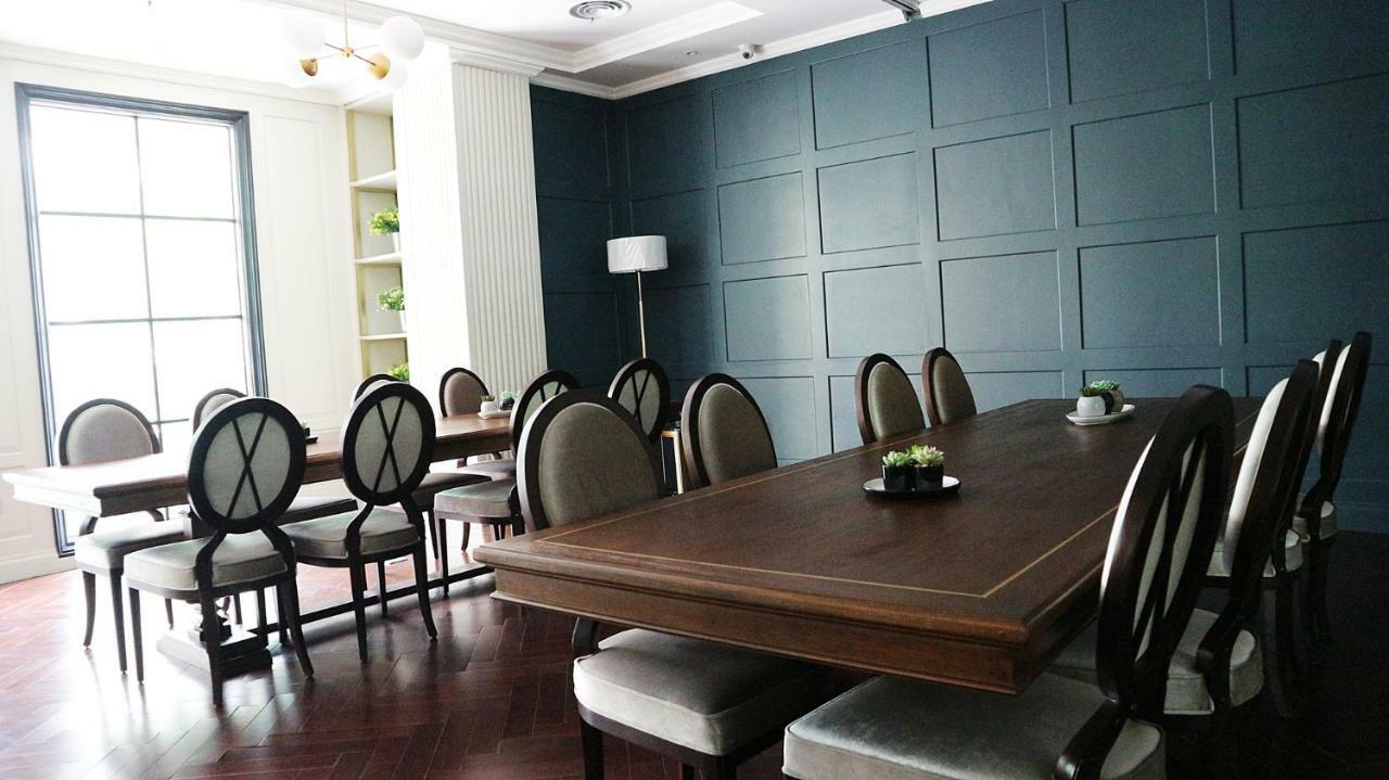 Hotel Shalva Джакарта Екстериор снимка