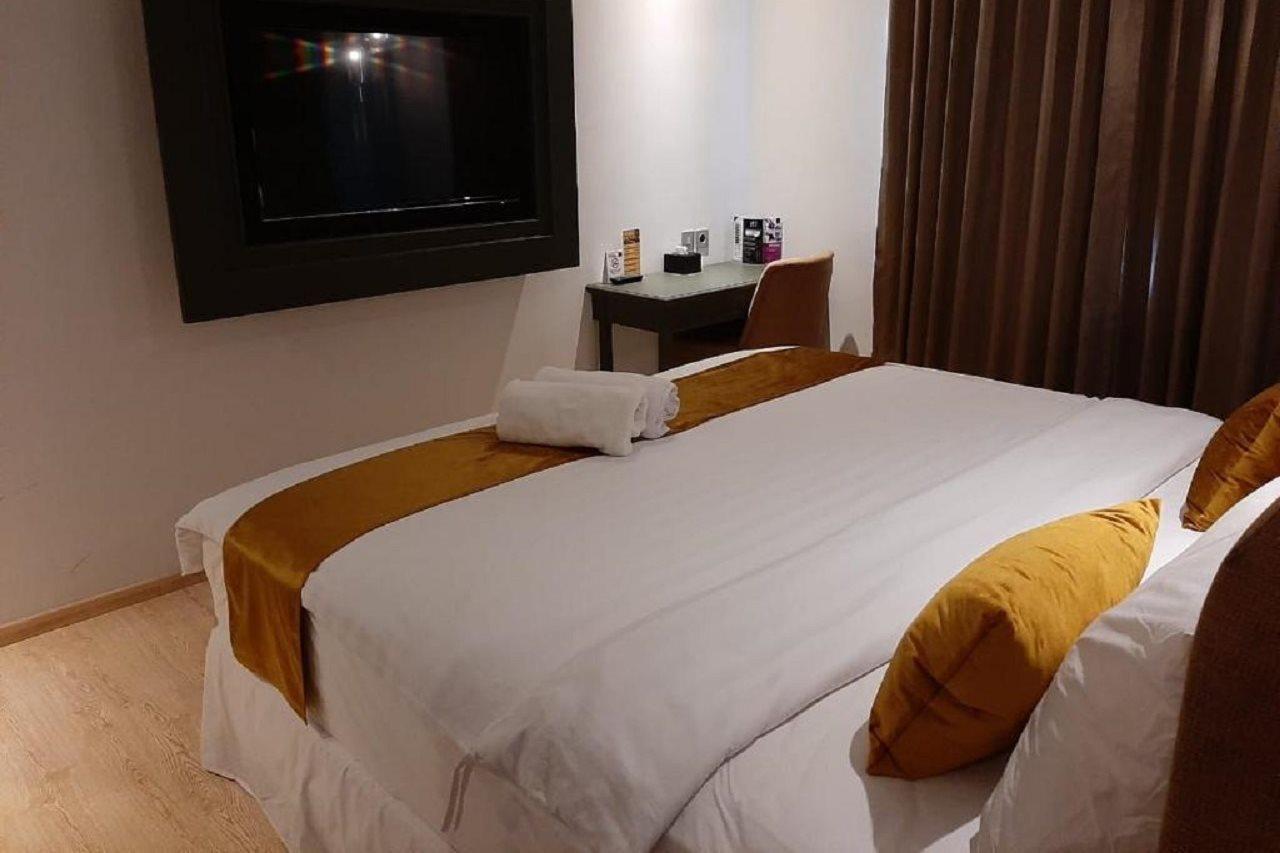 Hotel Shalva Джакарта Екстериор снимка